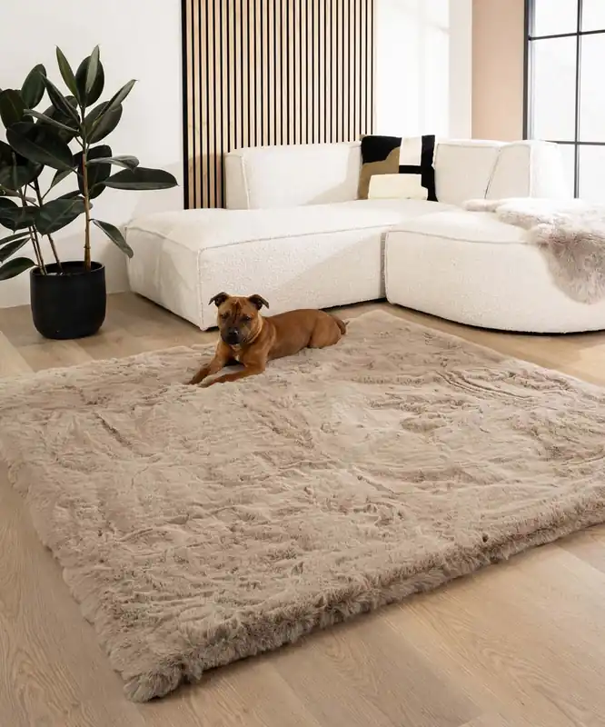 Fluffy vloerkleed vierkant – Comfy Deluxe taupe Black Friday-46% Superprijs