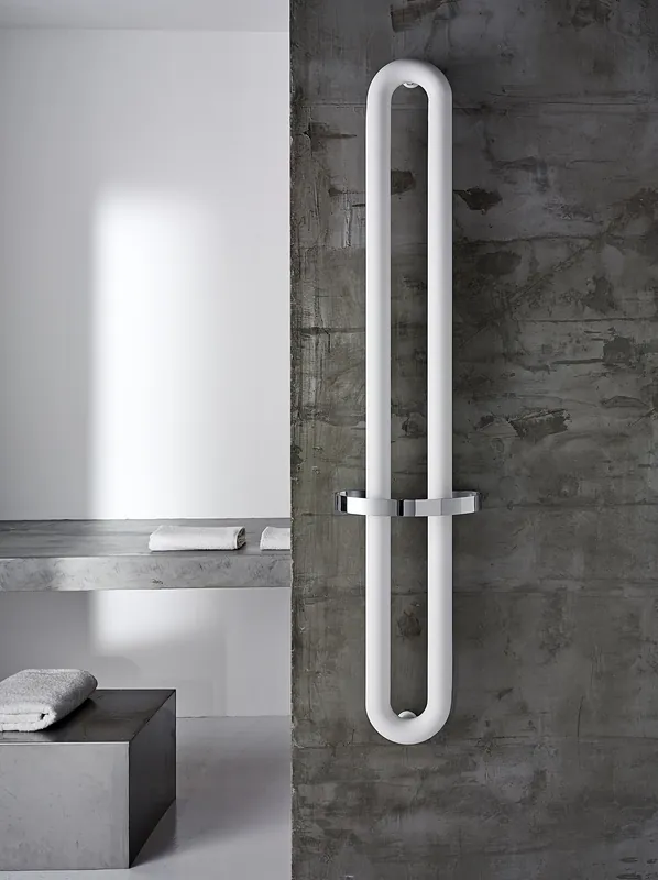 Instamat Tubone V designradiator verticaal met handdoekhouder 170 x 21 cm (H x L) enkele buis wit Superprijs