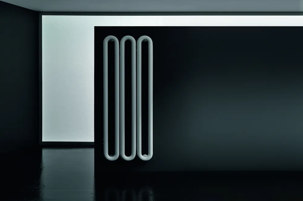 Instamat Tubone V designradiator verticaal 150 x 67 cm (H x L) enkele buis wit Professioneel