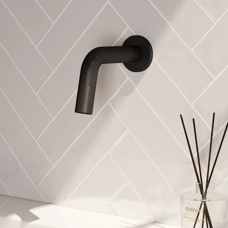Authentiek Brauer Black Carving inkortbare inbouw fonteinkraan mat zwart