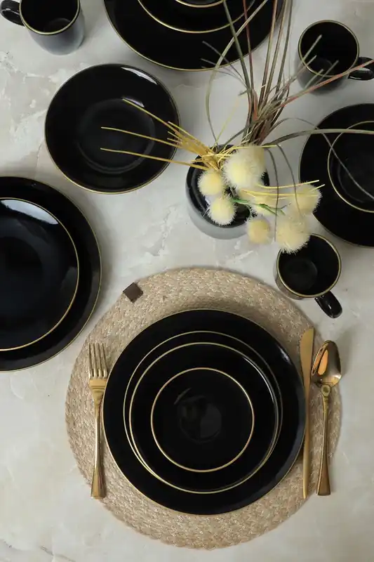Keramika Serviesset - Ege Black/Gold - 30 delig - 6 Personen - Stoneware Exclusieve Aanbieding